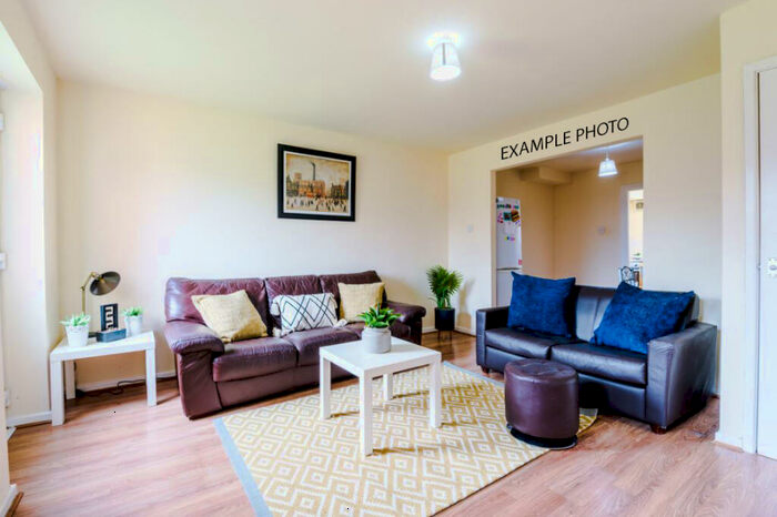 4 Bedroom Terraced House To Rent In Pluto Close, Salford, M6