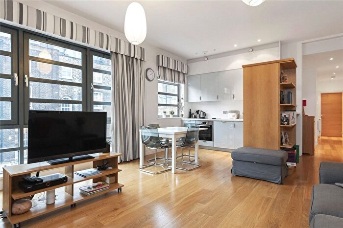 2 Bedroom Flat To Rent In North Mews, Holborn, London, WC1N