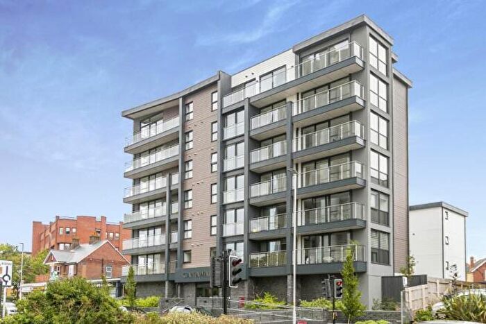 Flat To Rent In Wimborne Road, Poole, BH15