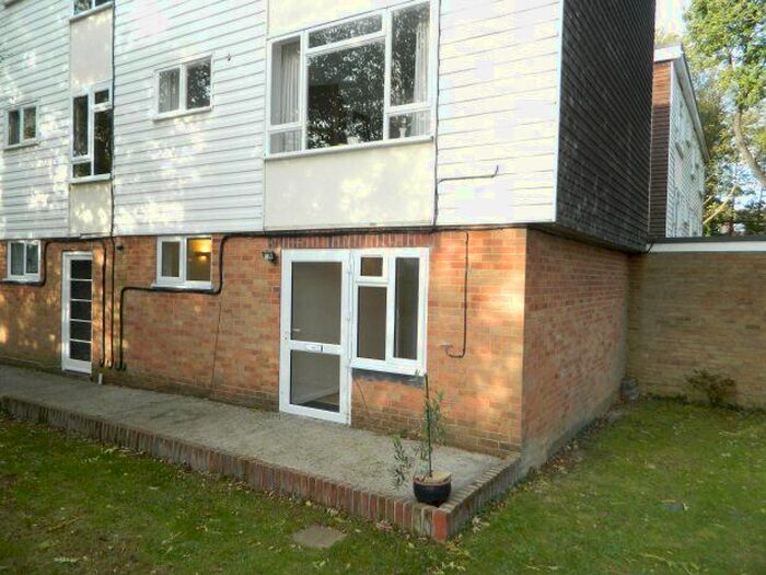 1 Bedroom Maisonette To Rent In Blackbridge Lane, Horsham, RH12