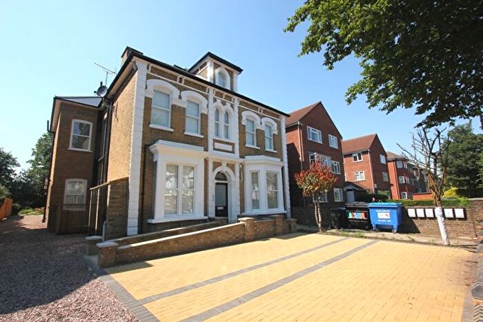 2 Bedroom Flat To Rent In Palmerston Road, Palmers Green, N22