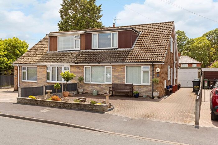 4 Bedroom Semi-Detached House For Sale In Broadacres, Carlton, Goole, Yorkshire, DN14