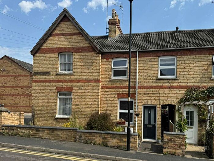2 Bedroom End Of Terrace House To Rent In Stanley Street, Stamford, PE9