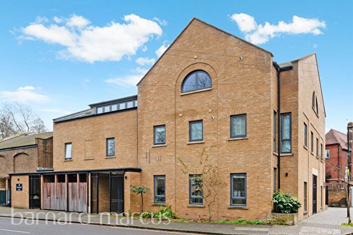 1 Bedroom Flat For Sale In Courland Grove, London, SW8