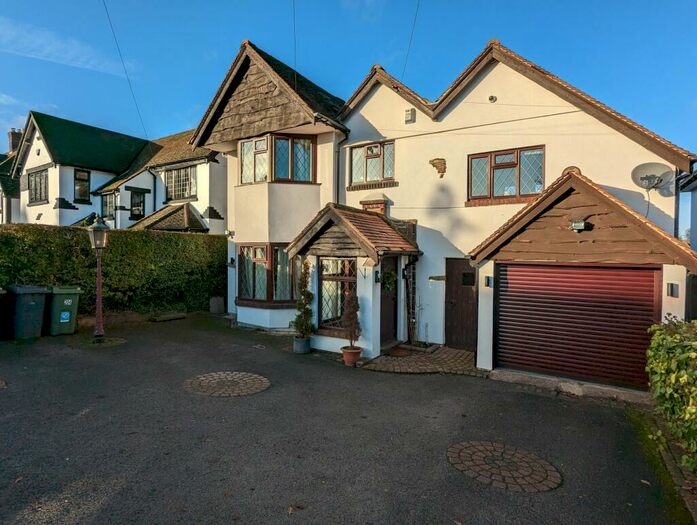 3 Bedroom Detached House To Rent In Bradway Road, Sheffield, S17