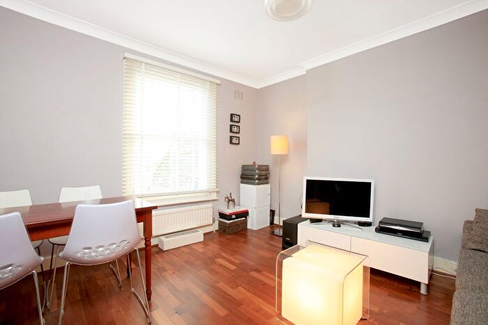 1 Bedroom Flat To Rent In Tyrwhitt Road, Brockley, London, SE4