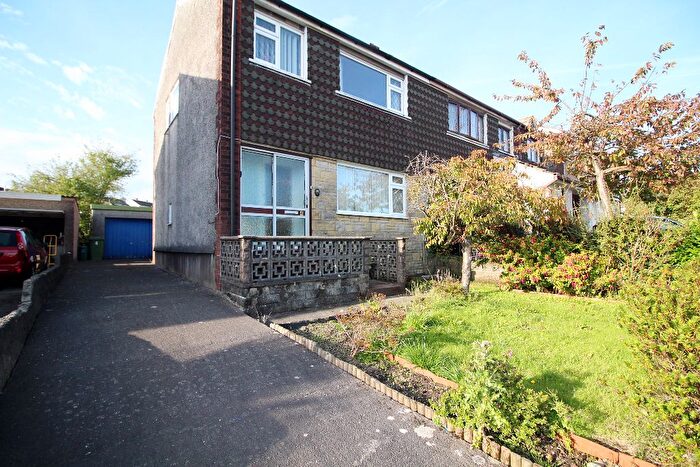 3 Bedroom Semi-detached House For Sale In York Drive, Llantwit Fardre, Pontypridd, CF38