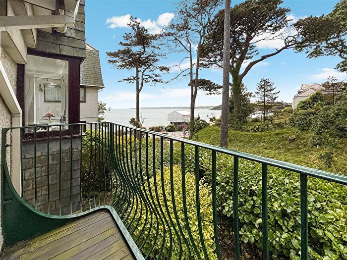 2 Bedroom Flat For Sale In Emslie Road, Falmouth, TR11