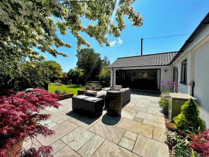4 Bedroom Detached Bungalow For Sale In Low Road, Forncett St. Mary, Norwich, NR16