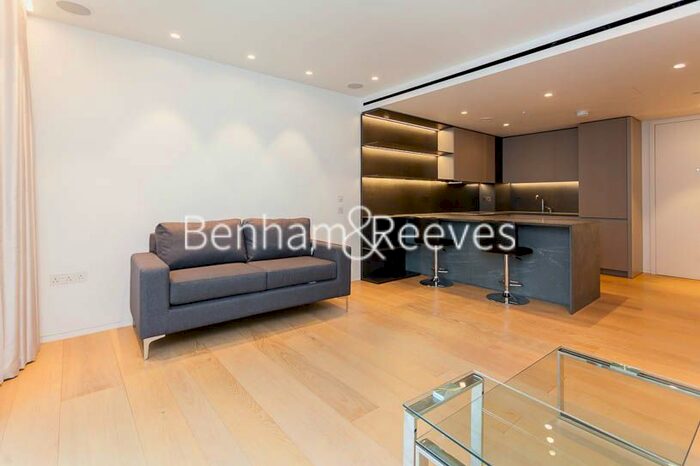 1 Bedroom Flat To Rent In Buckingham Palace Road, Victoria, SW1W