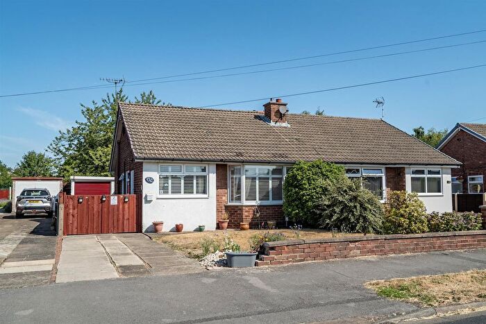 2 Bedroom Semi Detached Bungalow For Sale In Courtneys, Selby, YO8