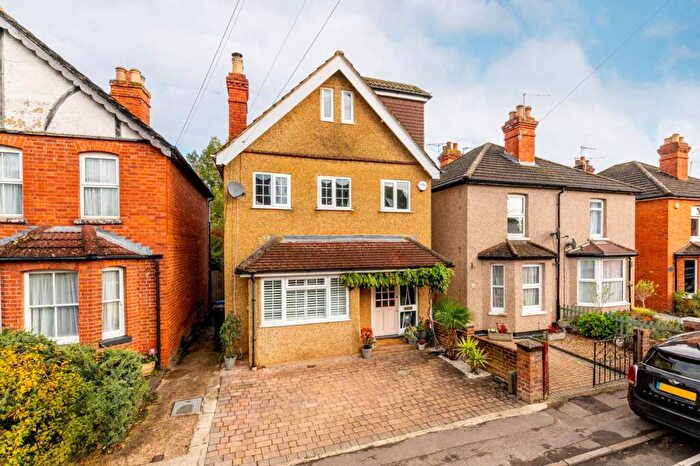 4 Bedroom Detached House For Sale In Alwyn Road, Maidenhead, SL6