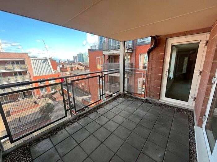 2 Bedroom Apartment To Rent In Warstone Lane, Birmingham, B18