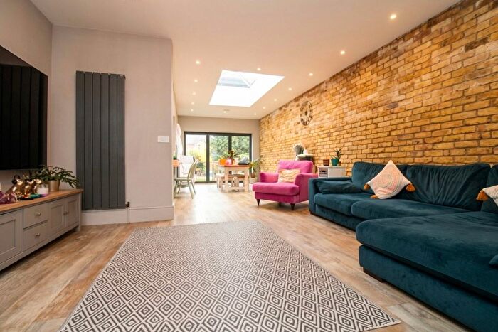 3 Bedroom Detached House For Sale In Northdown Road, Broadstairs, CT10