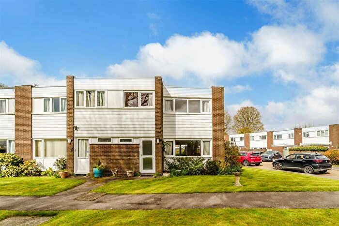 3 Bedroom House For Sale In The Tracery, Banstead, SM7