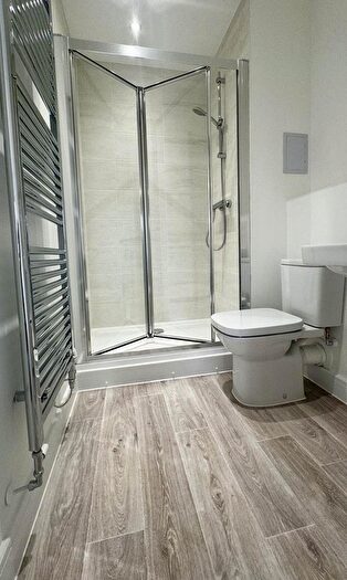 2 Bedroom Flat To Rent In Cherry Orchard, DA10