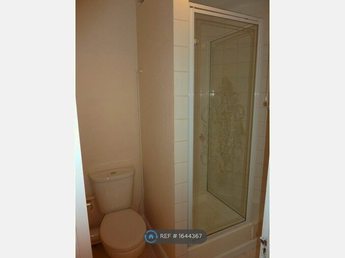 1 Bedroom Flat To Rent In Durleigh Road, Bridgwater, TA6