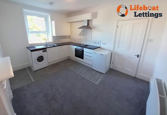 2 Bedroom Flat To Rent In Guildhall Street, Folkestone, CT20