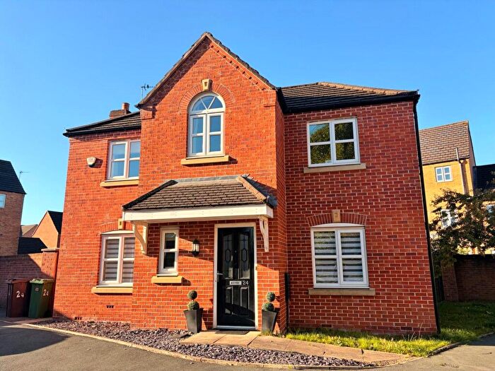 4 Bedroom Detached House To Rent In Lord Lane, Audenshaw, Manchester, Greater Manchester, M34