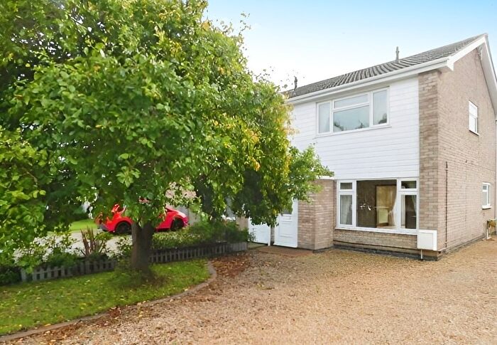 3 Bedroom Property To Rent In Norman Drive, Stilton, Peterborough, PE7