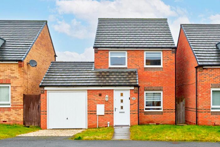 3 Bedroom Detached House For Sale In Remington Avenue, Parson Green, Sheffield, S5