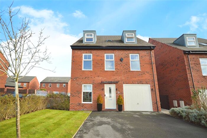 5 Bedroom Detached House For Sale In Maitland Road, Linton, Swadlincote, Derbyshire, DE12