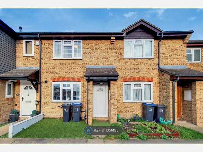 3 Bedroom Terraced House To Rent In Goodwin Close, Mitcham, CR4