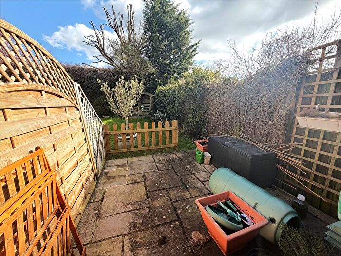 1 Bedroom Studio To Rent In Ashwood Park Annexe, Fetcham, KT22