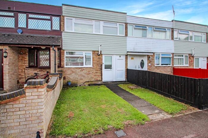 3 Bedroom Terraced House For Sale In Dere Place, Bletchley, Milton Keynes, Buckinghamshire, MK2