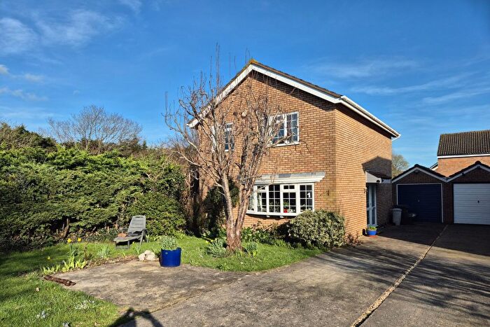 3 Bedroom Detached House For Sale In Woodington Road, Clevedon, North Somerset, BS21