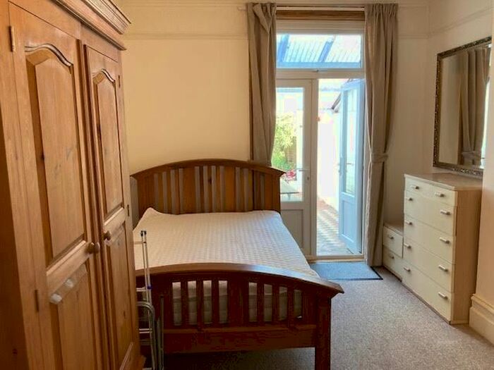 5 Bedroom Terraced House To Rent In Manners Road, Southsea, Portsmouth, PO4