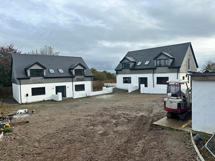 2 Bedroom Mobile Home For Sale In & Dingle Court, Drakewalls, Gunnislake, PL18