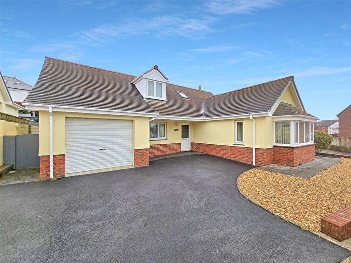3 Bedroom Detached Bungalow For Sale In Trewyn Park, Holsworthy, Devon, EX22