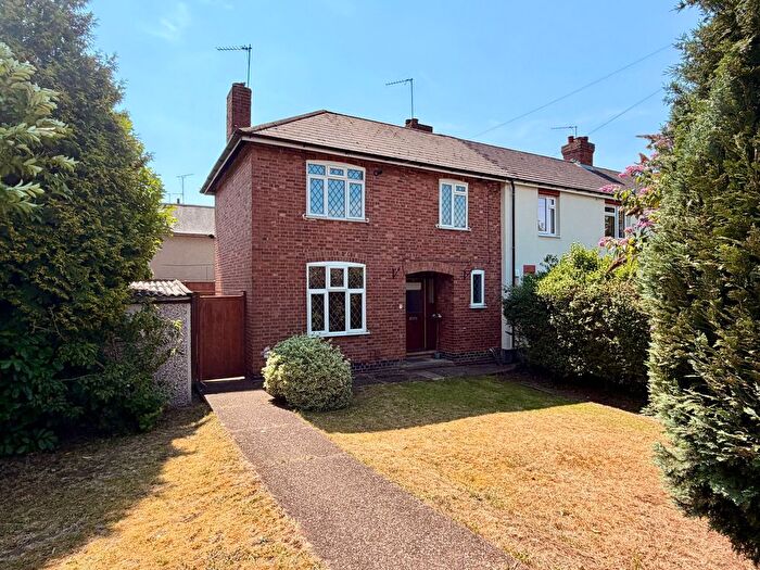 3 Bedroom End Of Terrace House For Sale In Chestnut Terrace, Abington, NN3