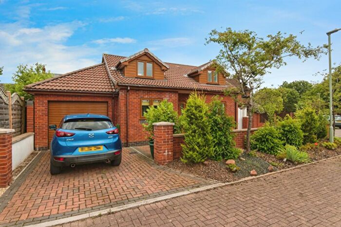 3 Bedroom Detached House For Sale In Tidcombe Close, Tiverton, EX16