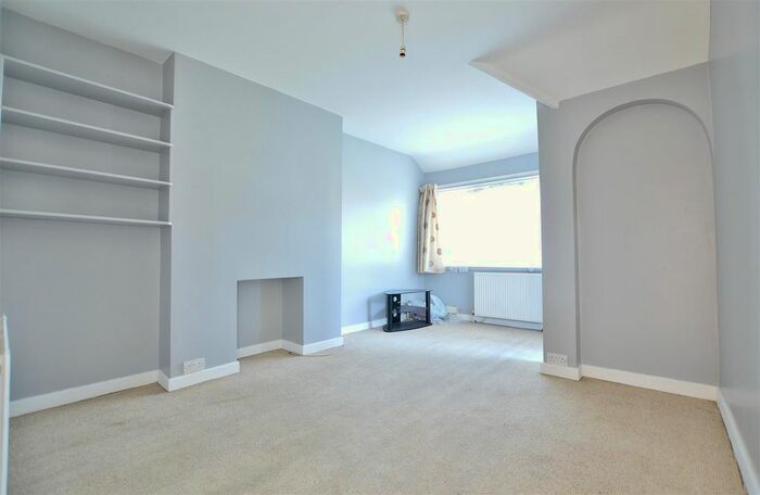 1 Bedroom Maisonette To Rent In Stafford Avenue, Farnham Royal, Slough, SL2