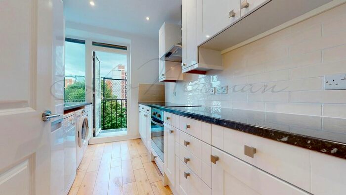 2 Bedroom Flat To Rent In Great Ormond Street, Bloomsbury, WC1N