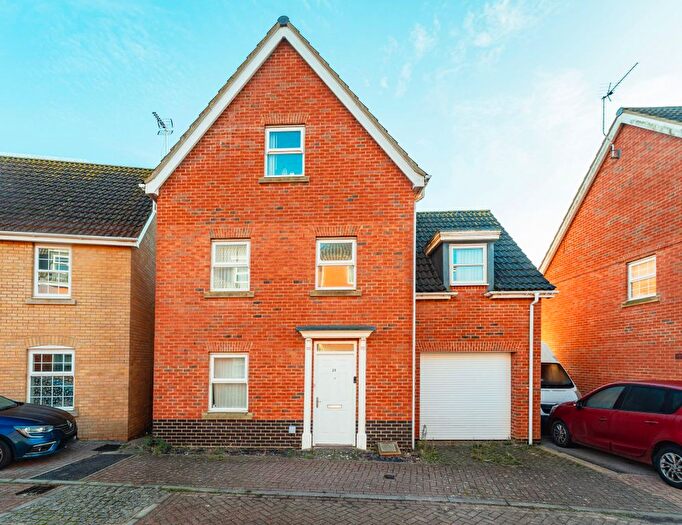 5 Bedroom Detached House For Sale In Killick Crescent, Carlton Colville, NR33