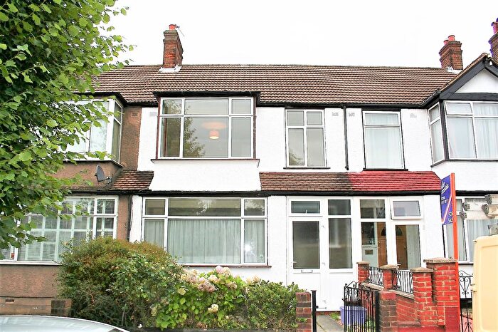 3 Bedroom Terraced House To Rent In Rowan Road, London, SW16
