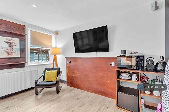 1 Bedroom Flat To Rent In Grafton Street, Brighton, BN2