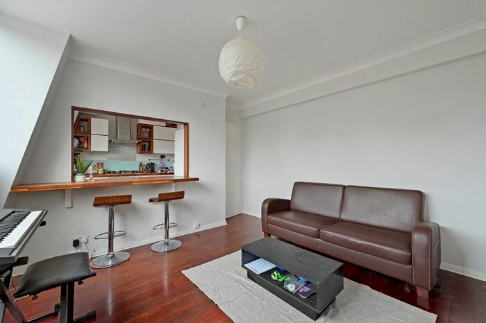 1 Bedroom Flat To Rent In Anley Road, Brook Green, London, W14