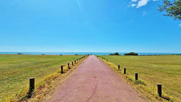 Chalet For Sale In Low Wall, Frinton-on-Sea, CO13