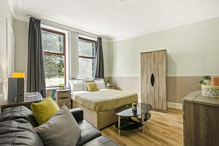 1 Bedroom Flat To Rent In Hyde Park Road, Leeds, LS6