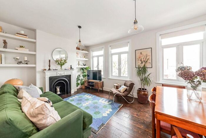 2 Bedroom Flat For Sale In Stanstead Road, Forest Hill, London, SE23