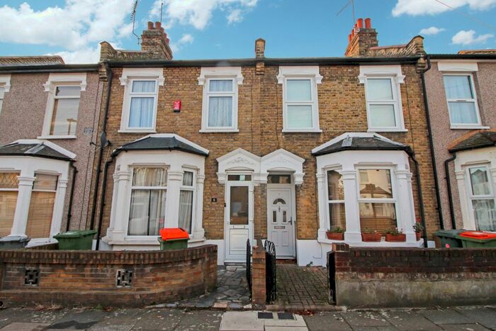 2 Bedroom Terraced House To Rent In Boston Road, London E6