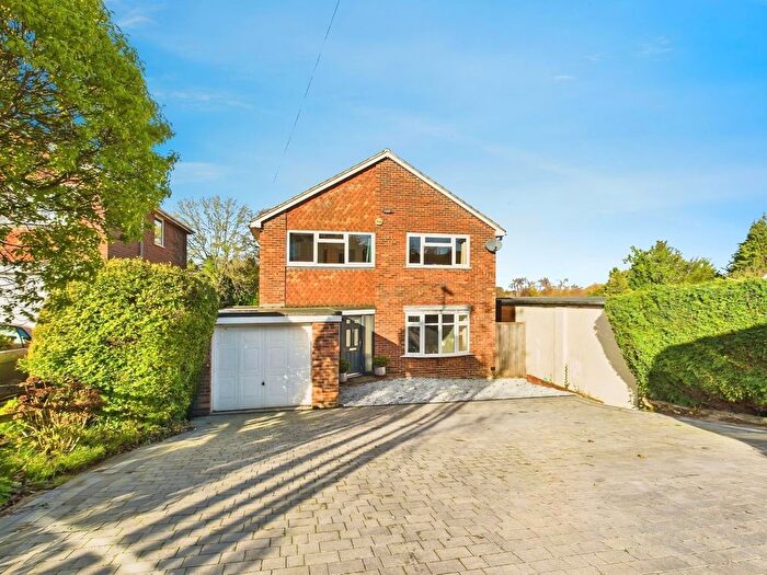 4 Bedroom Detached House For Sale In Chapel Road, Sarisbury Green, Southampton, SO31