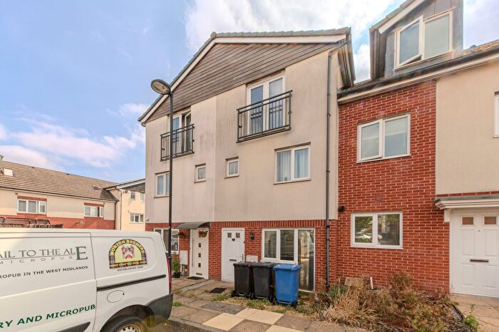 4 Bedroom Terraced House For Sale In Kiln View, Stoke-On-Trent, ST1
