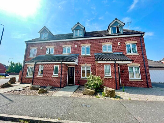 3 Bedroom Town House To Rent In Gala Drive, Alvaston, DE24