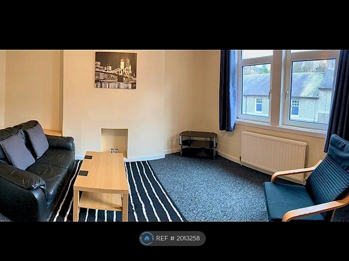 2 Bedroom Flat To Rent In Lower Castlehill, Stirling, FK8
