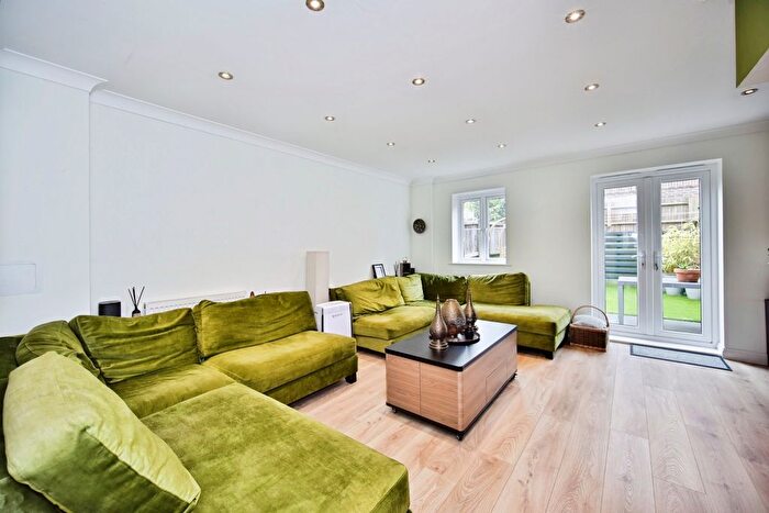 4 Bedroom Terraced House For Sale In Broomfield, Tunbridge Wells, TN3